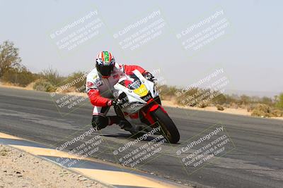 media/Mar-28-2022-Superbike Trackdays (Mon) [[b8603d0f67]]/Open Track Time/Turn 3 Inside/